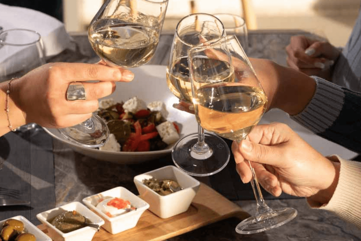 Santorini Pure Wine's Tradition