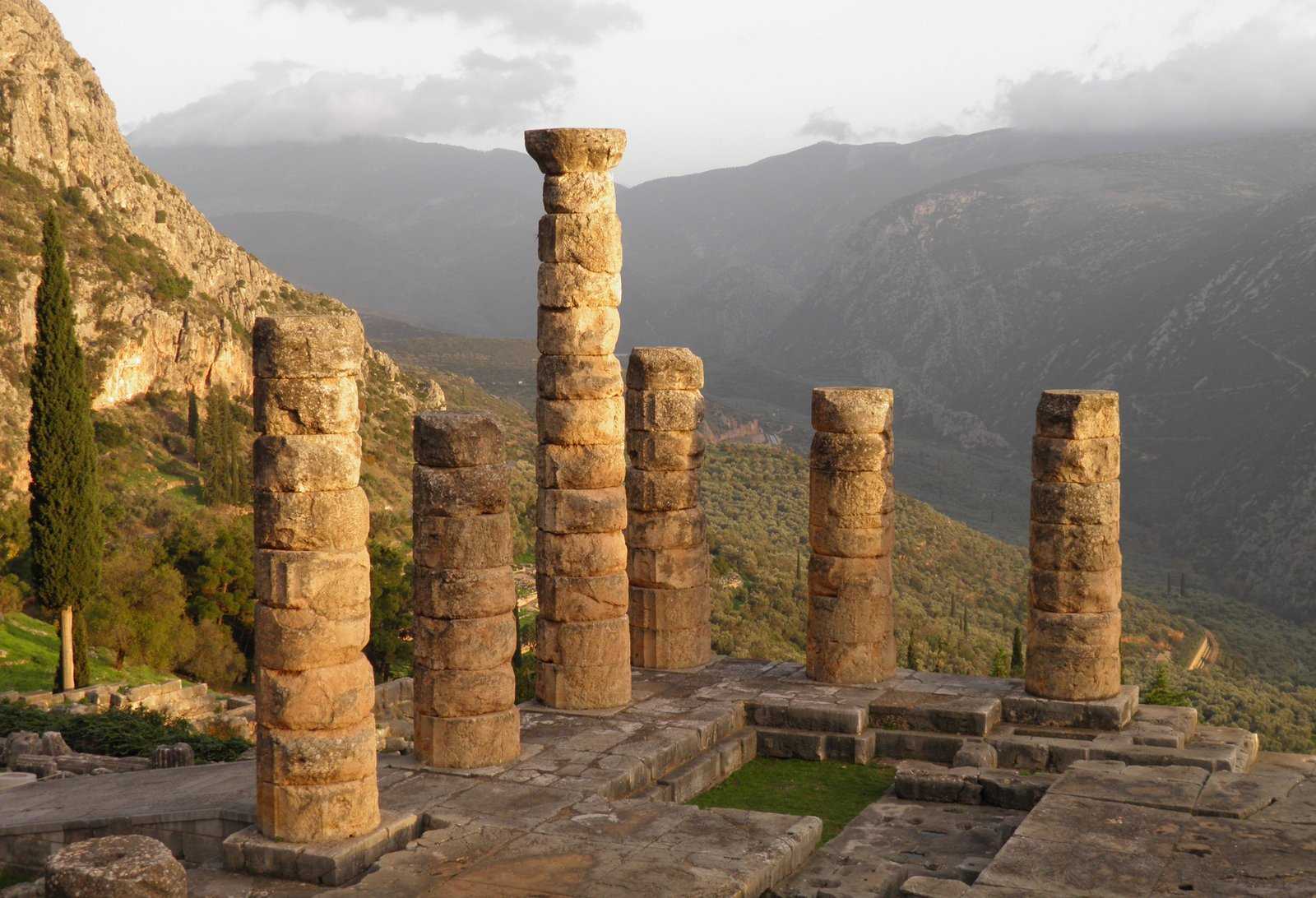 In Coach Delphi - Two Days