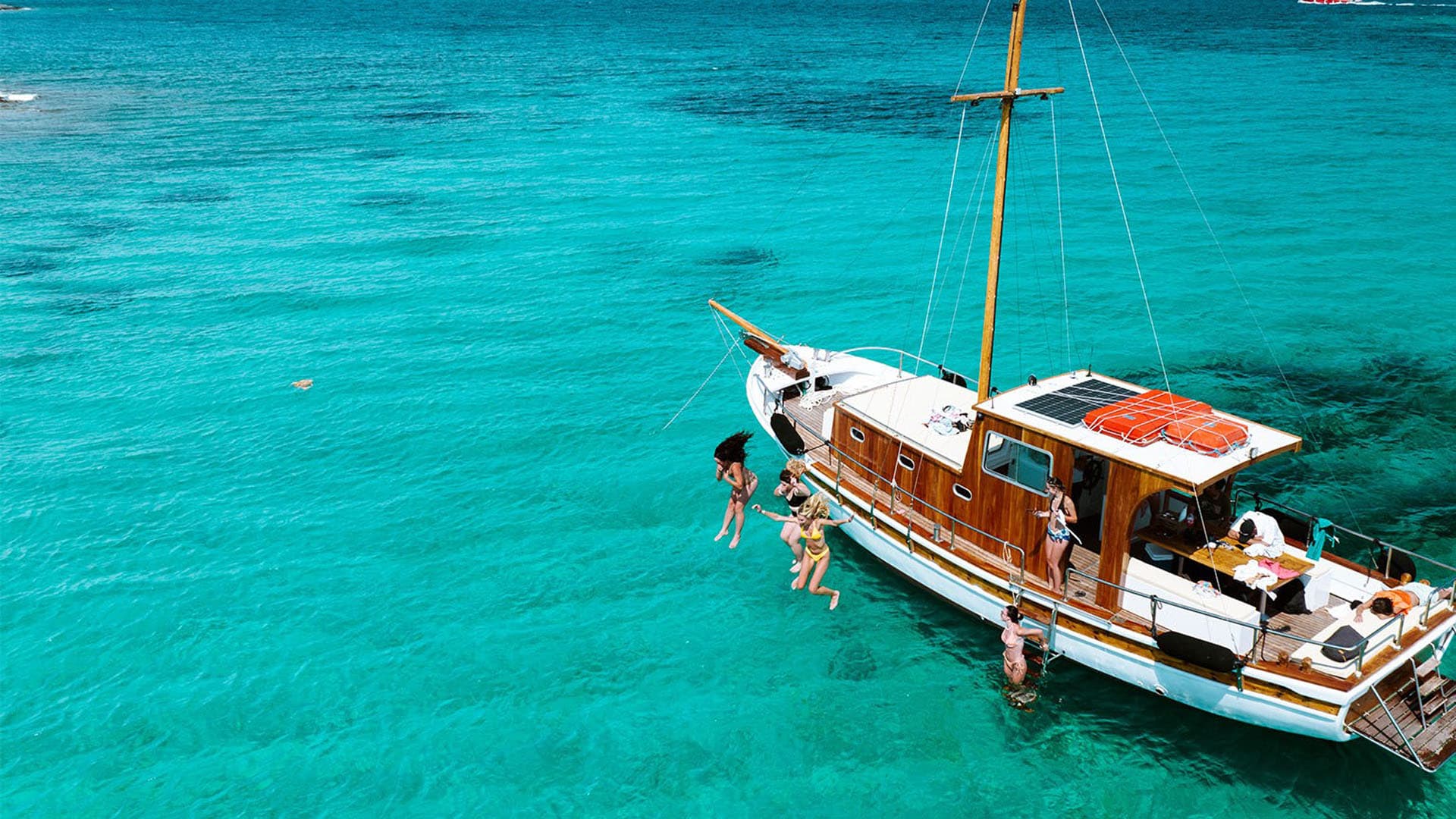 Paros Private Kaiki Cruise