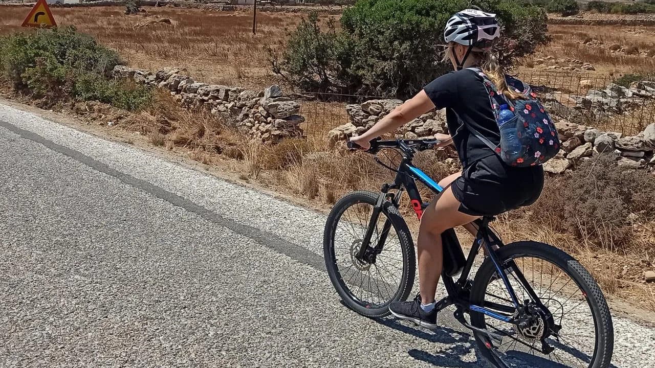 The Round of Paros on an E-bike